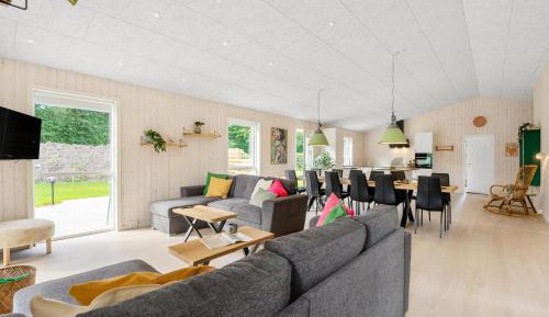 Five-Bedroom Holiday Home