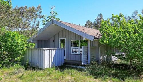 Three-Bedroom Vacation Home 