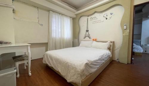 Double Room with Shared Bathroom