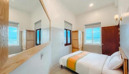 Studio with Sea View