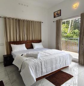 Four-Bedroom Holiday Home