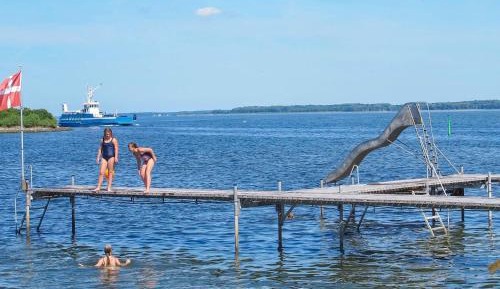 One-Bedroom Holiday Home