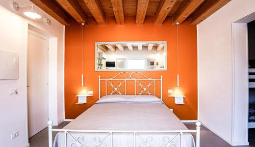 Quadruple Room with Private Bathroom