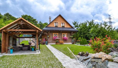 Three-Bedroom Holiday Home 