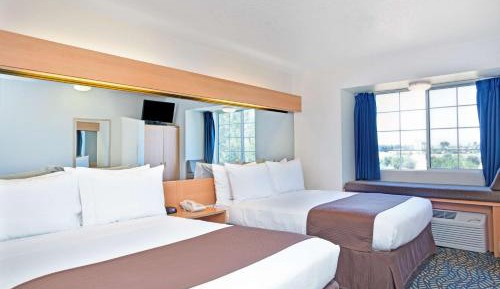 Queen Room with Sofa-bed - Disability Access/Non-Smoking