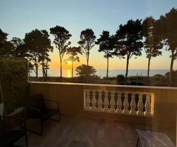 Deluxe Double Room with Balcony and Sea View