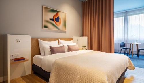 Medium Room