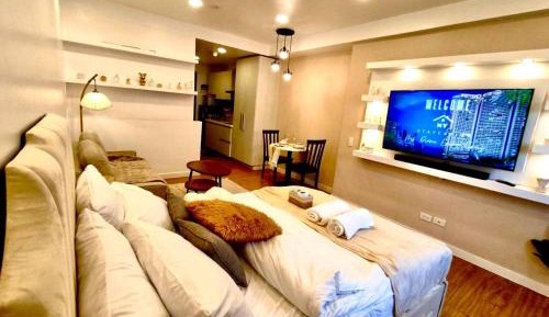 Apartment with City View