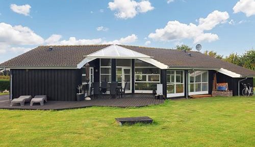 Four-Bedroom Holiday Home