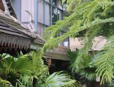 Queen Room with Garden View