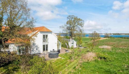 Nine-Bedroom Holiday Home