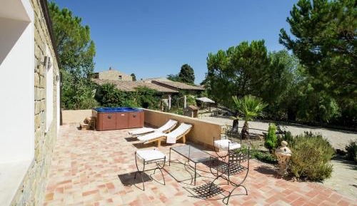 Two-Bedroom Holiday Home