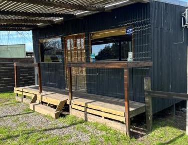 One-bedroom Loft Apartment 
