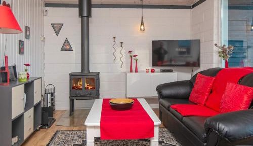 Three-Bedroom Vacation Home 