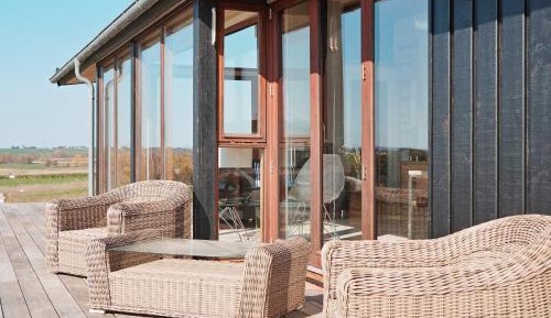 Three-Bedroom Holiday Home 