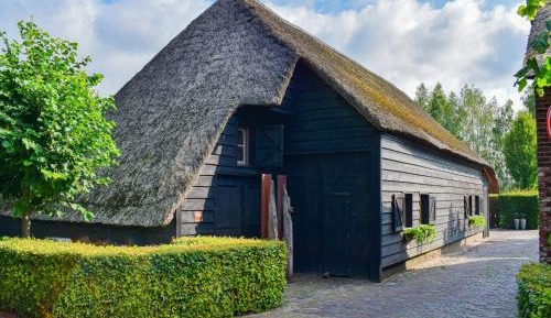 Five-Bedroom Holiday Home