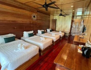 Quadruple Room with Balcony