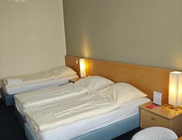 Triple Room with Shower and Toilet