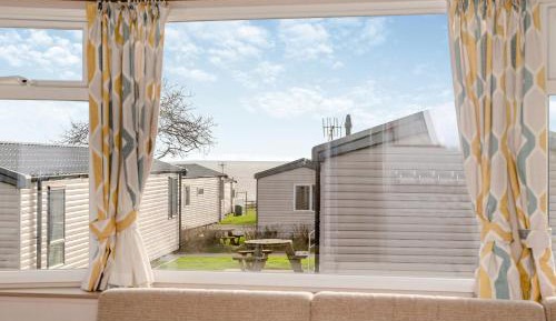Mobile Home 3