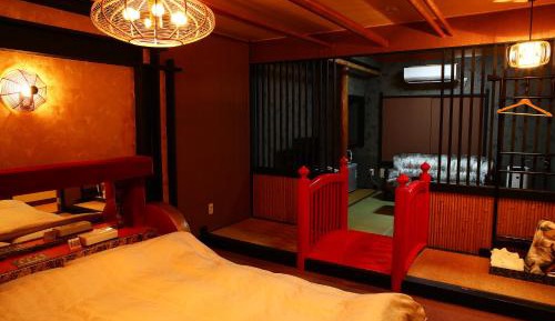 Double Room with Private Bathroom