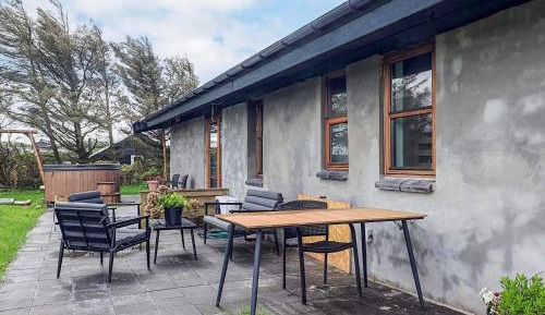 Three-Bedroom Vacation Home 