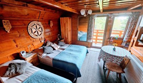 Triple Room with Private Bathroom