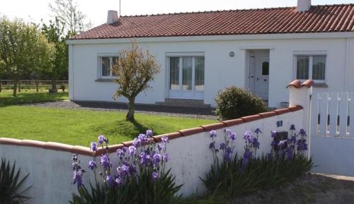 Holiday Home (8 Adults)