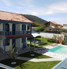 Apartment with Garden View