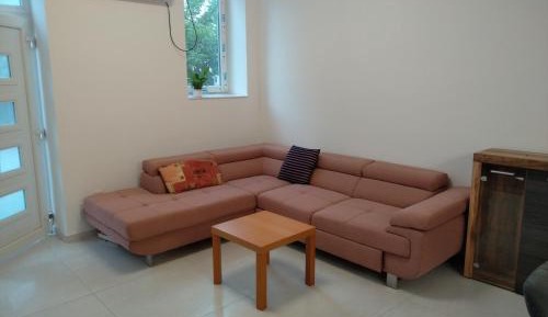 Deluxe Two-Bedroom Apartment with Garden View