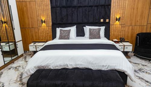 Superior Single Room