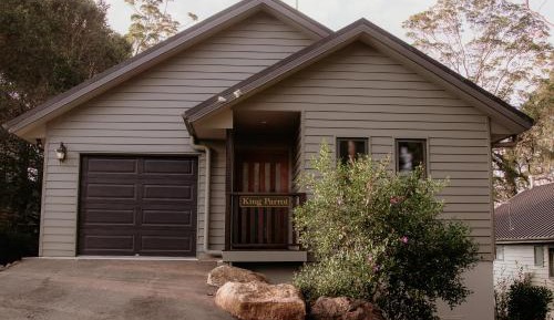 Apartment with Mountain View
