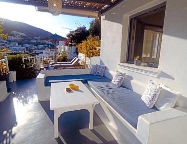 Deluxe Suite with Sea View