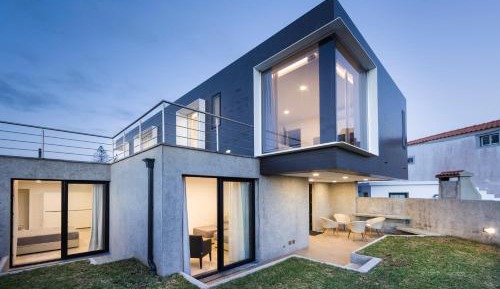 Apartment with Garden View