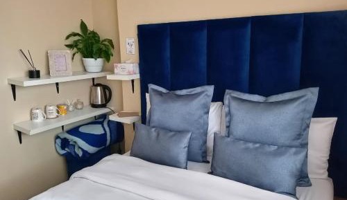 Double Room with Shared Bathroom