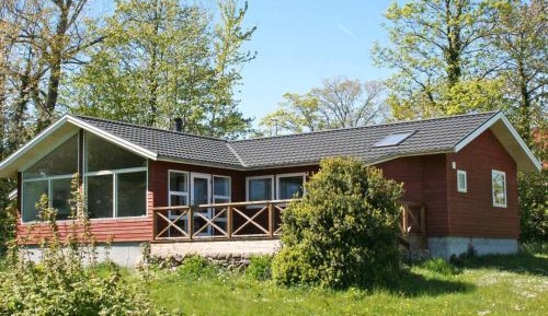 Three-Bedroom Holiday Home 