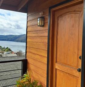 Apartment with Mountain View