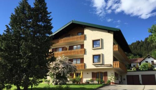 Apartment with Balcony (2-4 Adults)
