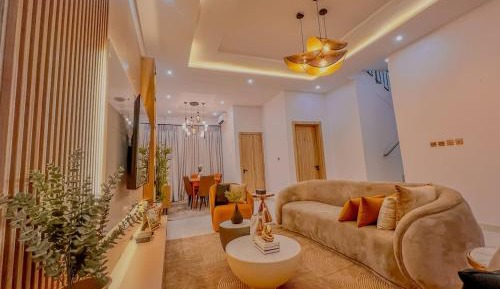 Four-Bedroom Holiday Home