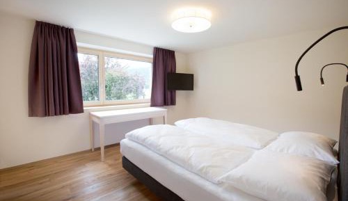 Three-Bedroom Apartment with Balcony