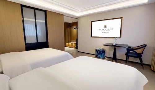 Twin Room with Mountain View