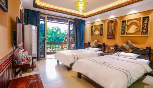 Double Room with Balcony (2 Adults + 1 Child)