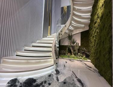 Three-Bedroom Deluxe Apartment