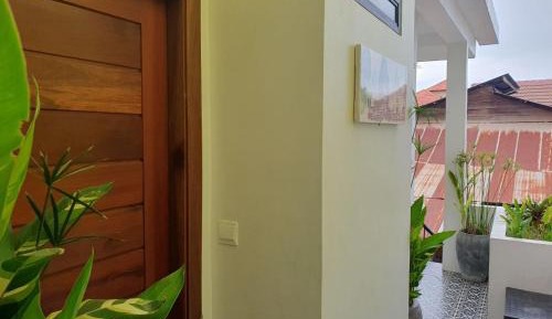 Villa with Garden View