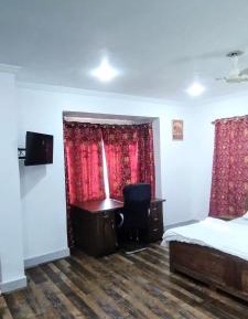 Suite with Garden View