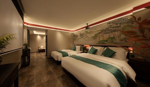 Standard Family Room