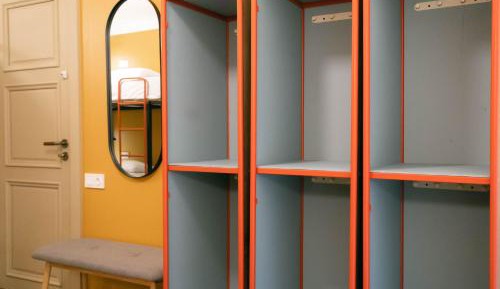 6-Bed Mixed Dormitory Room