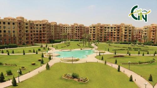 Three-Bedroom Apartment with Balcony