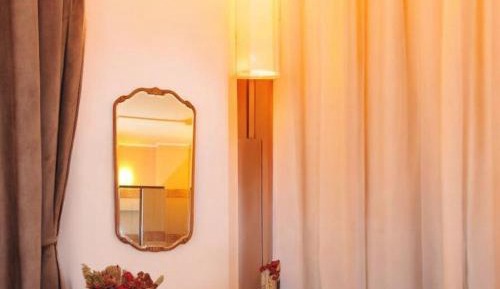 Deluxe Suite with Spa Bath