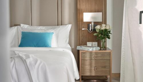 Studio with Spa Bath