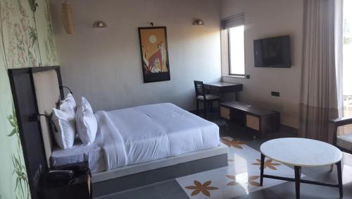 Rosette Grande Room King Bed